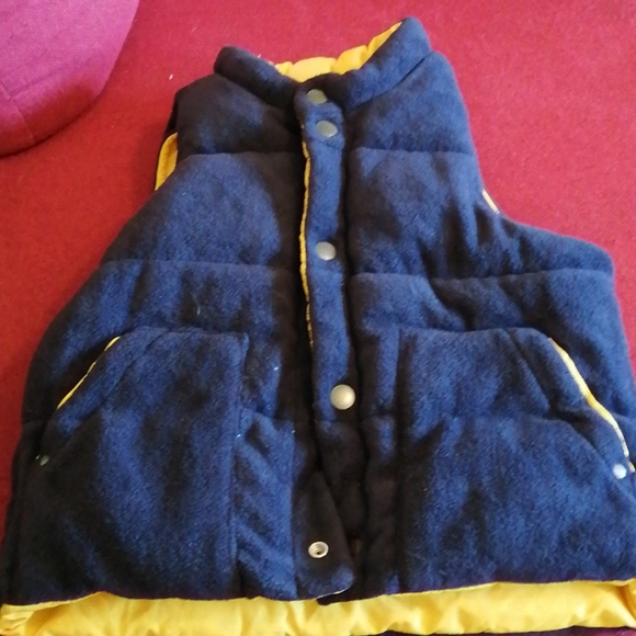 Reversible Gap Vest - Picture 3 of 3